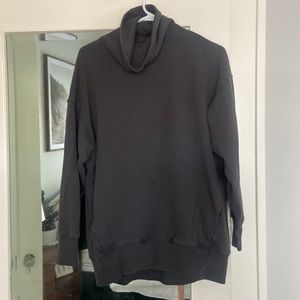 Gray aerie mock neck sweatshirt w/ pockets